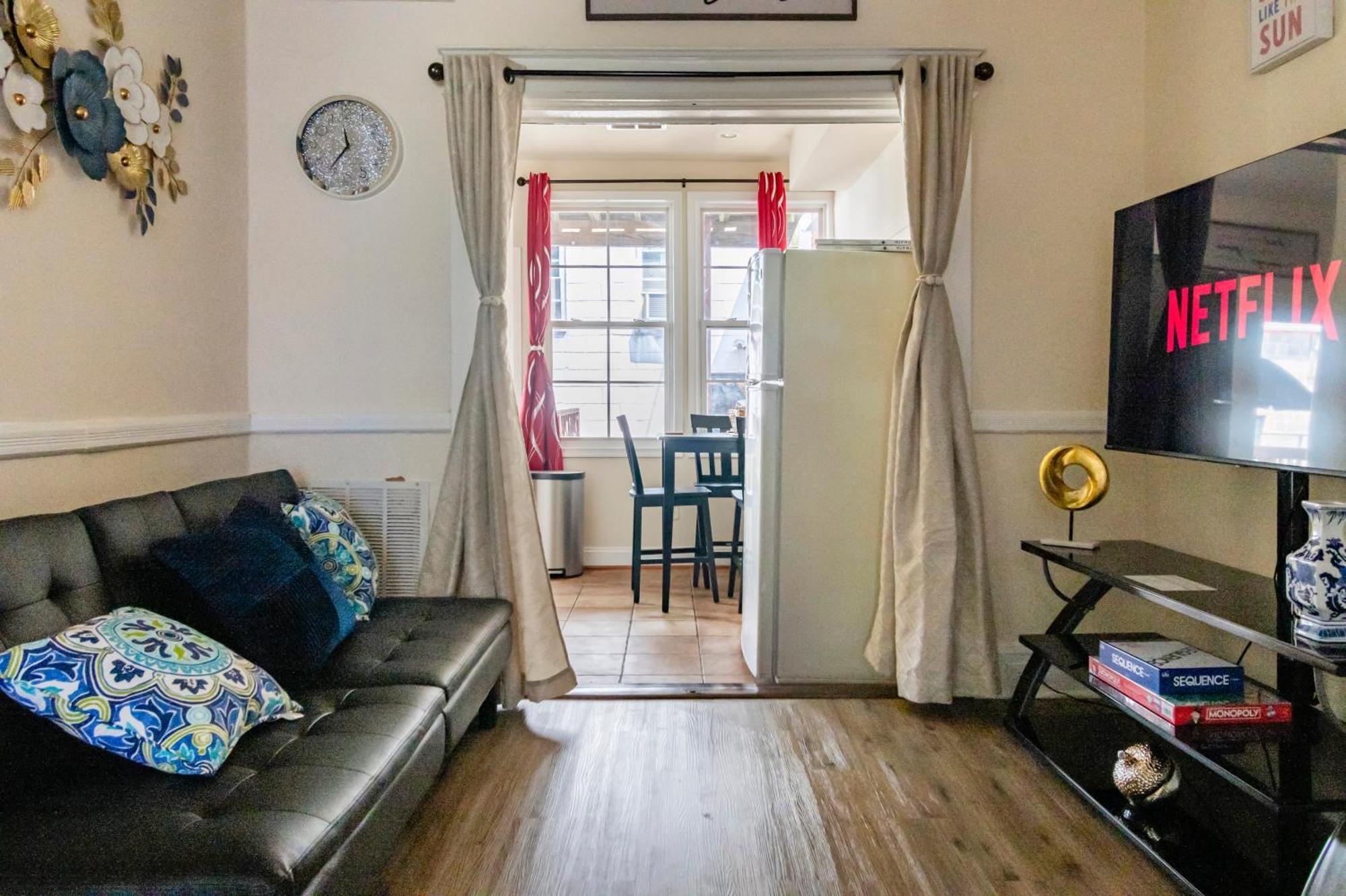 Cozy Apartment At Washington Dc! Sun Filled & Comfortable! Exterior photo