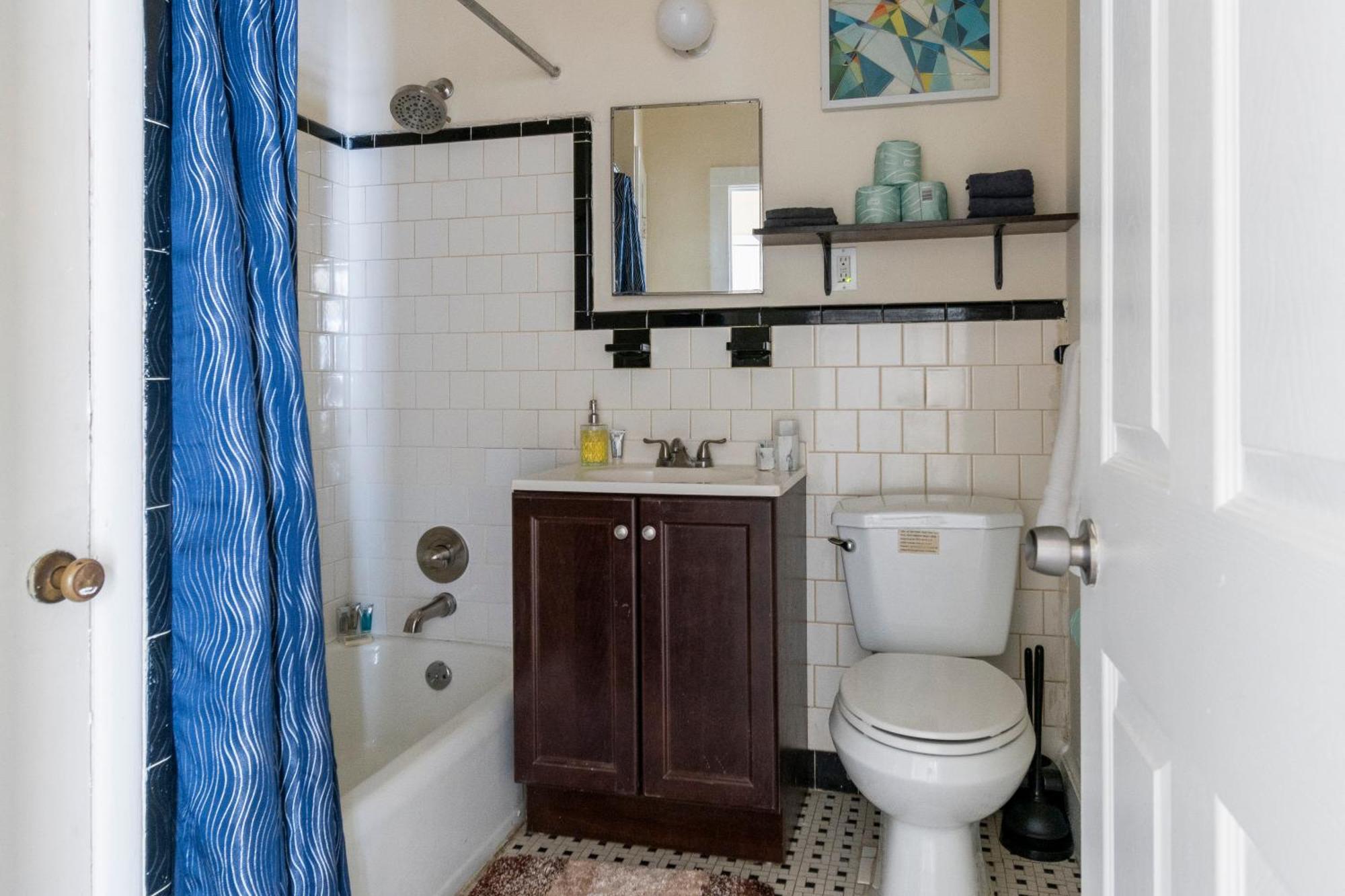 Cozy Apartment At Washington Dc! Sun Filled & Comfortable! Exterior photo